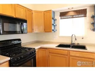 Photo #5: 1026969 Listing