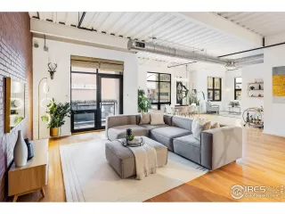 Photo #6: 1027072 Listing