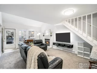 Photo #2: 1027085 Listing