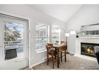 Photo #5: 1027085 Listing