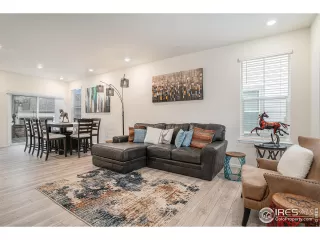 Photo #5: 1027103 Listing