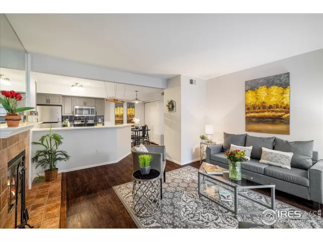 MLS: 1027128 Condo For Sale