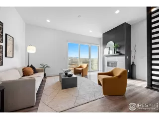 Photo #3: 1027129 Listing 