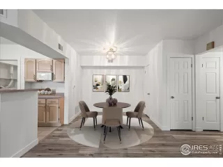 Photo #4: 1027138 Listing