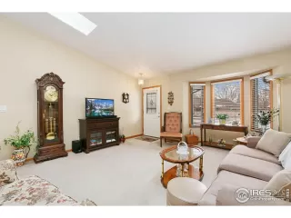 Photo #3: 1027145 Listing 