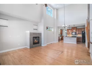 Photo #3: 1027158 Listing