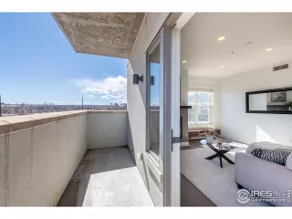 Photo #2: 1027367 Listing