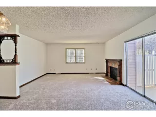 Photo #5: 1027397 Listing