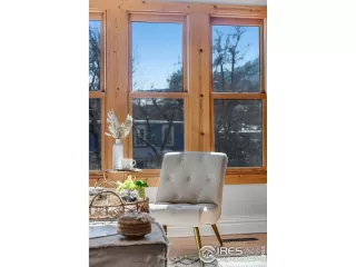 Photo #5: 1027443 Listing