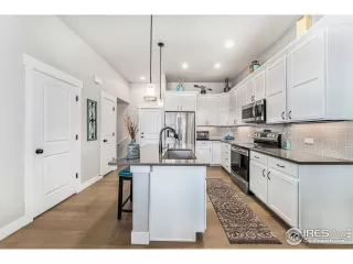 Photo #3: 1027444 Listing 