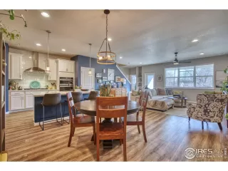 Photo #3: 1027463 Listing