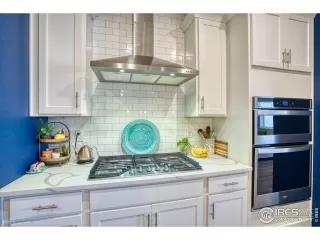 Photo #5: 1027463 Listing