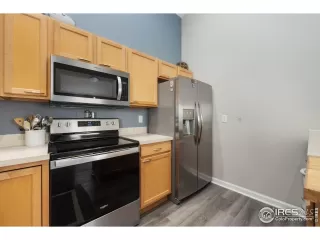 Photo #5: 1027559 Listing