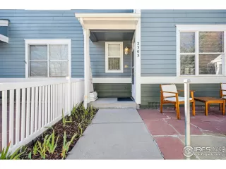 Photo #6: 1027573 Listing