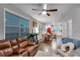 Photo #3: 1027642 Listing