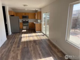 Photo #3: 1027653 Listing