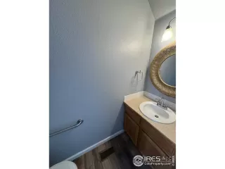 Photo #6: 1027653 Listing