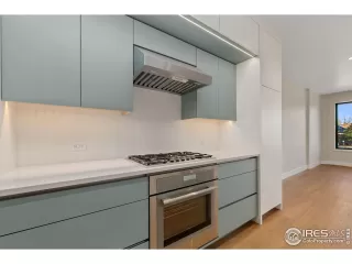 Photo #3: 1027666 Listing