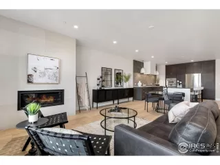 Photo #1: 1027667 Listing