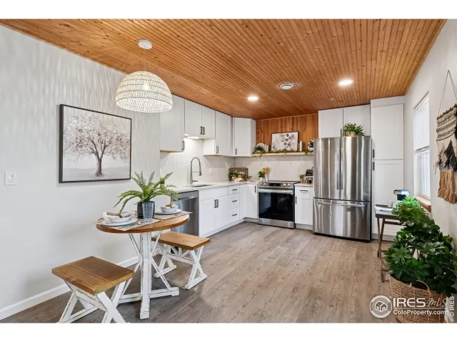 MLS: 1027682 Condo For Sale