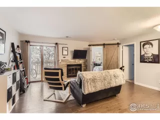 Photo #2: 1027714 Listing