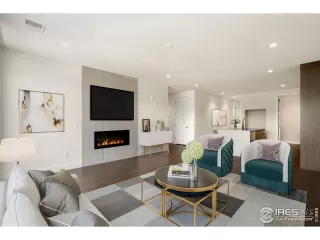 Photo #1: 1027762 Listing