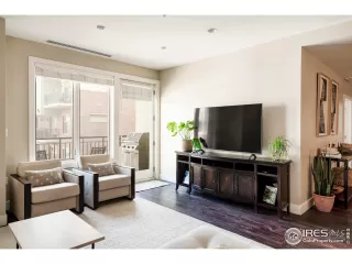 Photo #2: 1027765 Listing