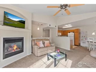 Photo #4: 1027789 Listing