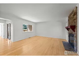 Photo #4: 1027794 Listing 