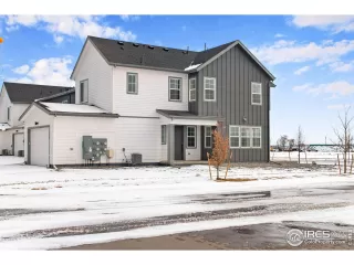 Photo #3: 1027888 Listing