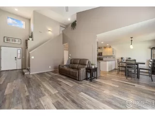 Photo #3: 1027896 Listing