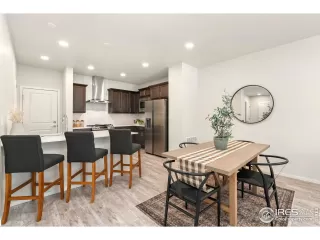 Photo #3: 1027909 Listing