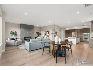 Photo #1: 1027914 Listing