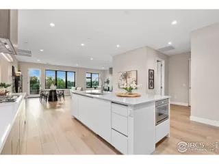 Photo #6: 1027914 Listing