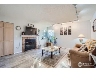 Photo #3: 1027922 Listing