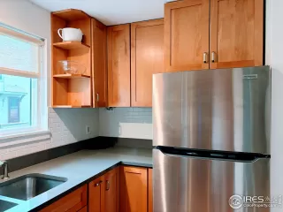 Photo #5: 1027923 Listing 