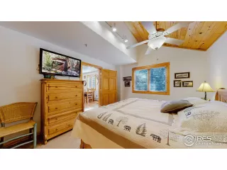 Photo #5: 1027939 Listing 