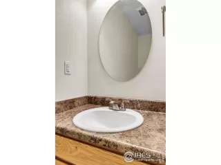 Photo #4: 1027967 Listing