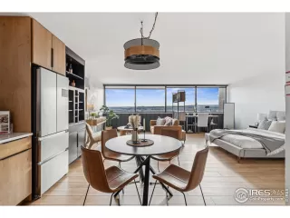 Photo #3: 1028006 Listing