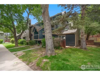 Photo #1: 1028028 Listing