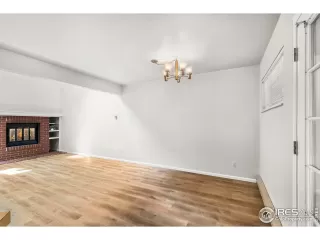 Photo #3: 1028028 Listing