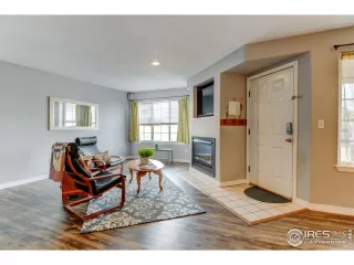 Photo #5: 1028049 Listing