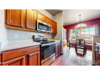 Photo #5: 1028065 Listing