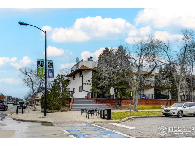 MLS: 1028131 Condo For Sale