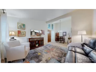 Photo #5: 1028158 Listing