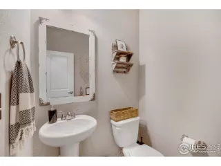 Photo #5: 1028183 Listing