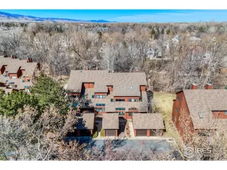 Photo #3: 1028195 Listing