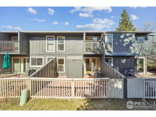 Photo #3: 1028211 Listing