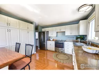 Photo #5: 1028222 Listing 