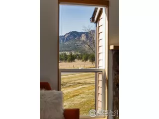 Photo #3: 1028223 Listing